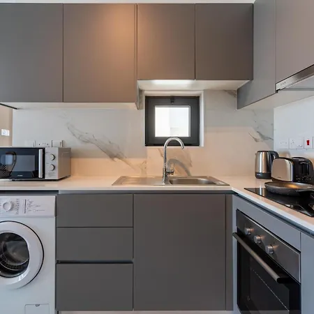 Ivory 1-br In Aradipou