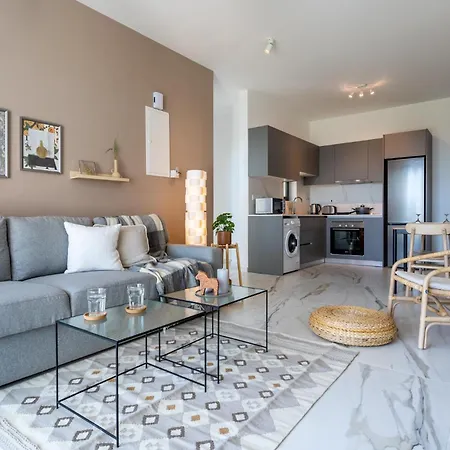 Ivory 1-br In Aradipou Apartment