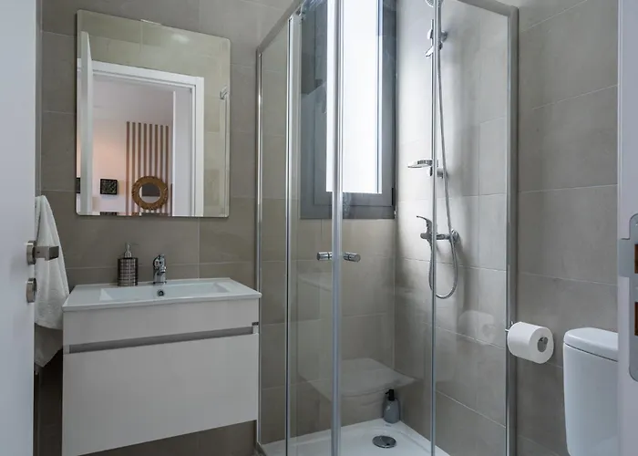 Ivory 1-br In Aradipou *